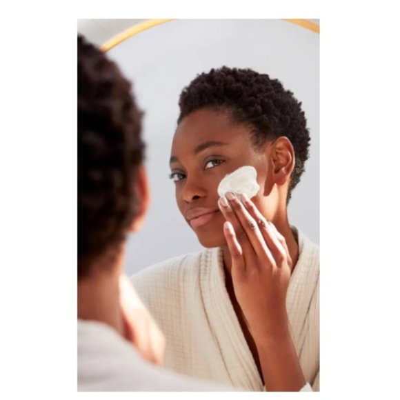 Cle de Peau Softening Cleansing Foam, antioxidant, Hydrate, NEW - Mini 20 ml - Picture 7 of 11